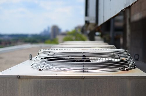 4 Ways to Prolong the Life of Your HVAC Unit