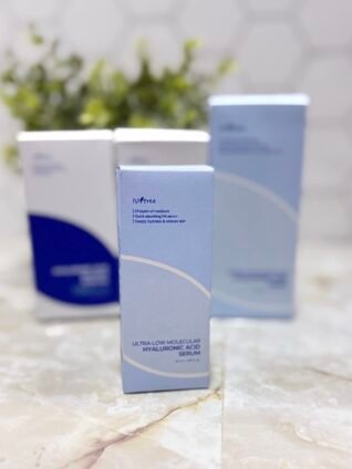Isntree Ultra-Low Molecular Hyaluronic Acid Serum for dehydrated skin and daily Korean skincare routine